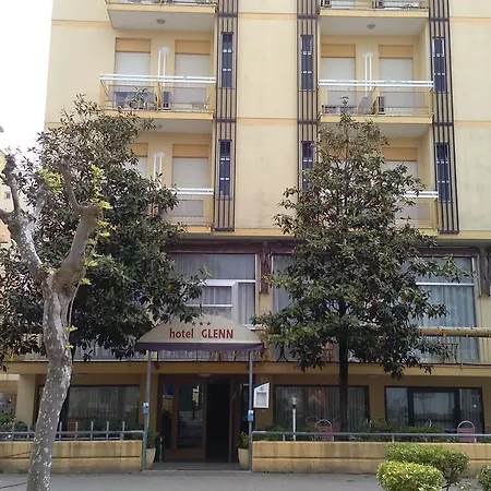 Glenn 3* Rimini