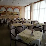 Glenn Отель