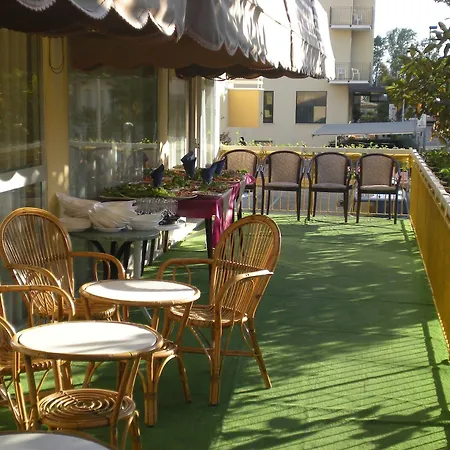 Glenn Hotel 3*