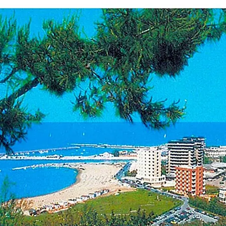 Glenn Hotel 3*