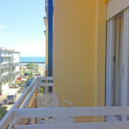 Glenn 3* Rimini